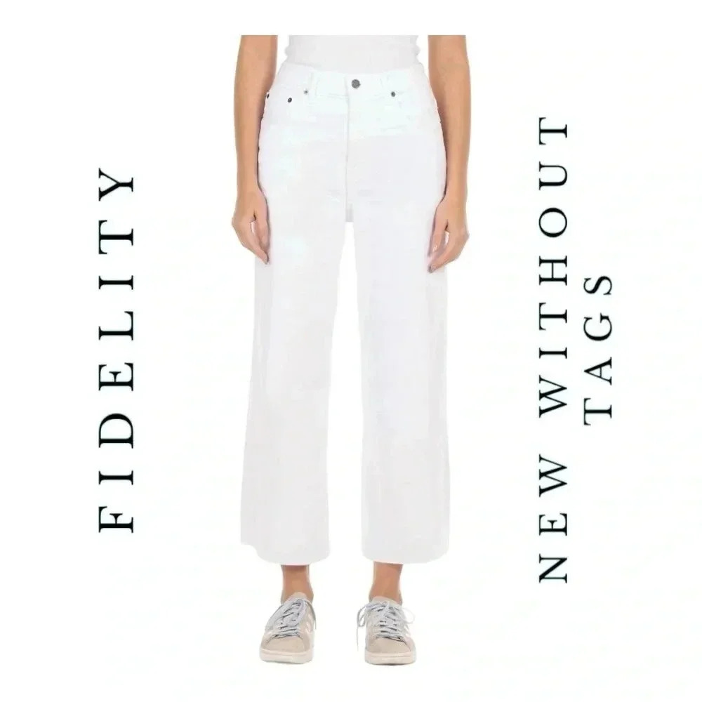 1442. FIDELITY SAVANNAH CROPPED DENIM JEANS WHITE IN COLOR SIZE SEE MEASUREMENTS